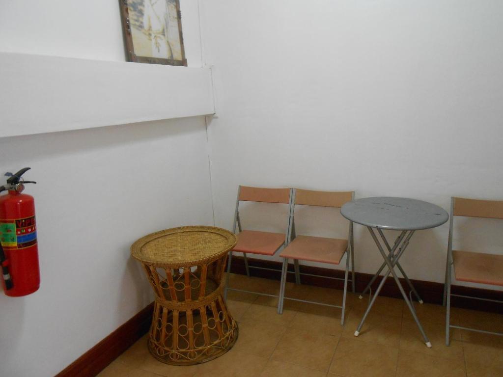 Ban Nongdouang Chanthasom Guesthouse מראה חיצוני תמונה