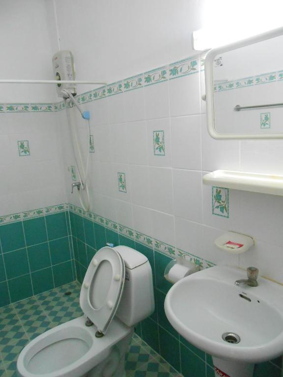 Ban Nongdouang Chanthasom Guesthouse חדר תמונה