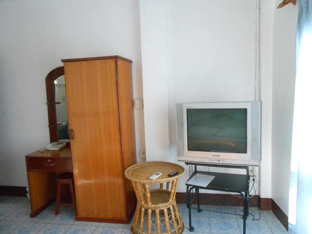 Ban Nongdouang Chanthasom Guesthouse חדר תמונה