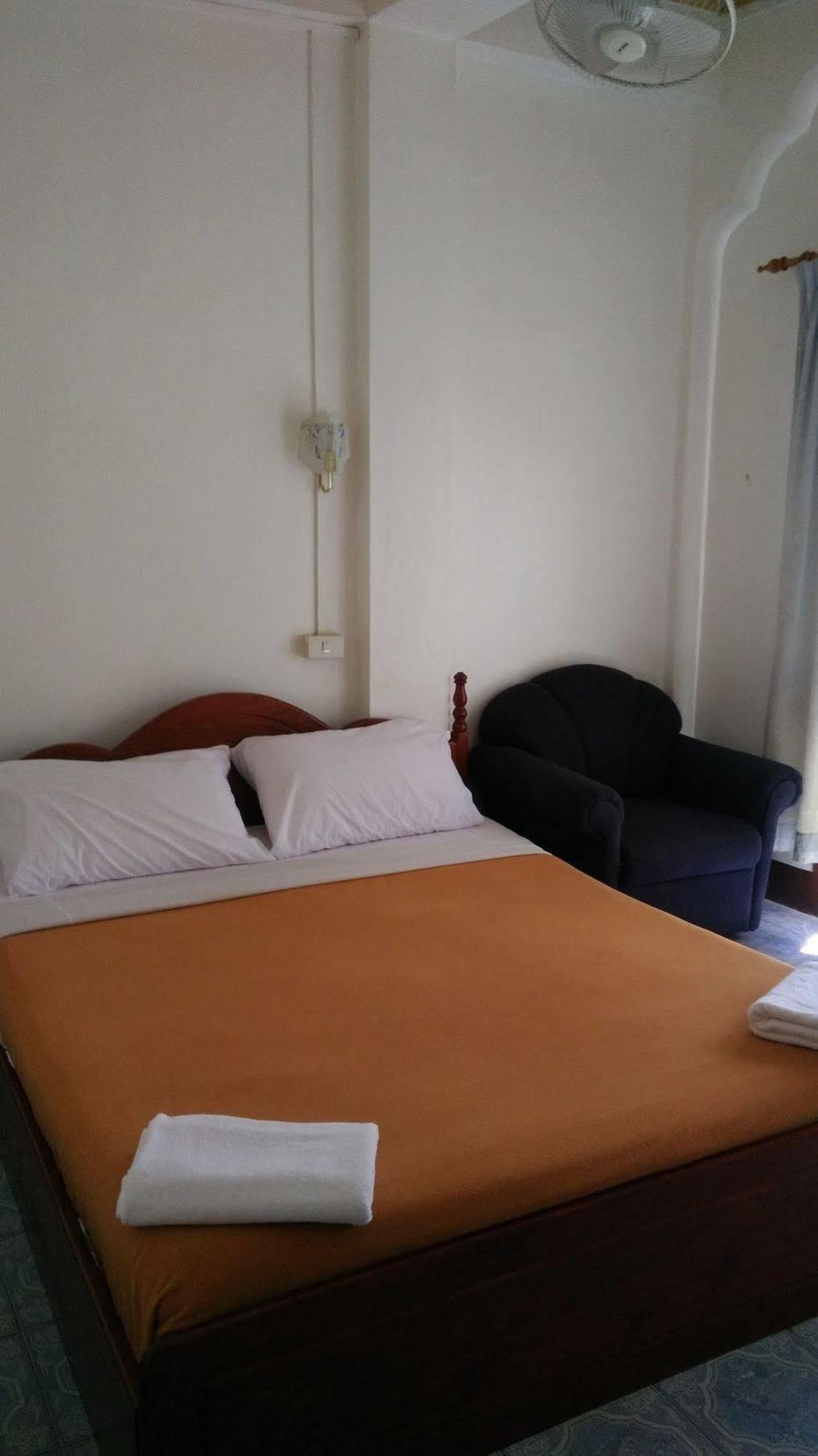 Ban Nongdouang Chanthasom Guesthouse מראה חיצוני תמונה