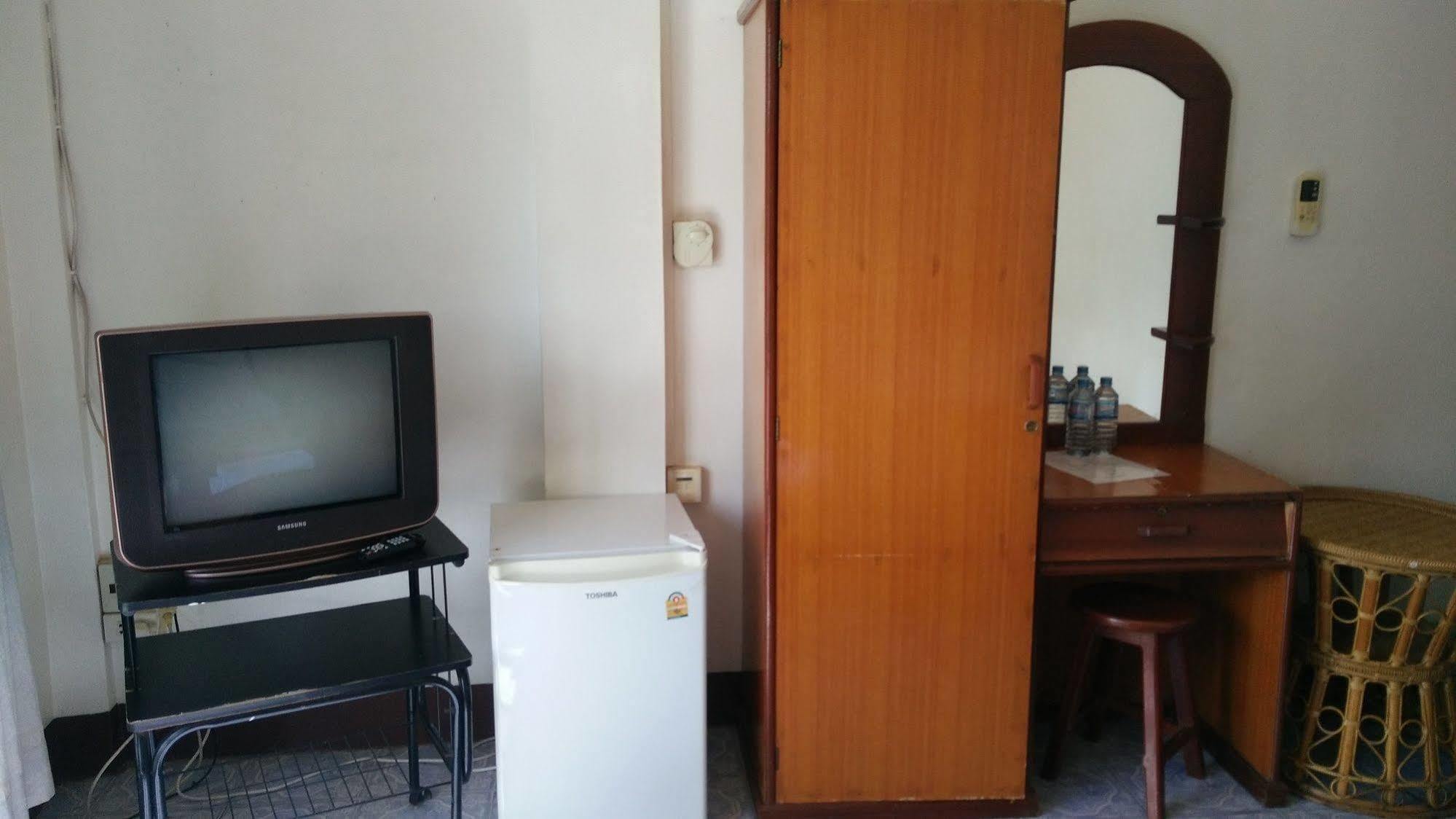 Ban Nongdouang Chanthasom Guesthouse מראה חיצוני תמונה